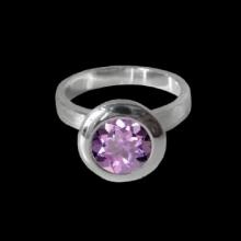 vzA148R (Silver Ring with Amethyst)