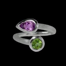 vzA311R (Silver Ring with Teardrop Amethyst and Peridot )