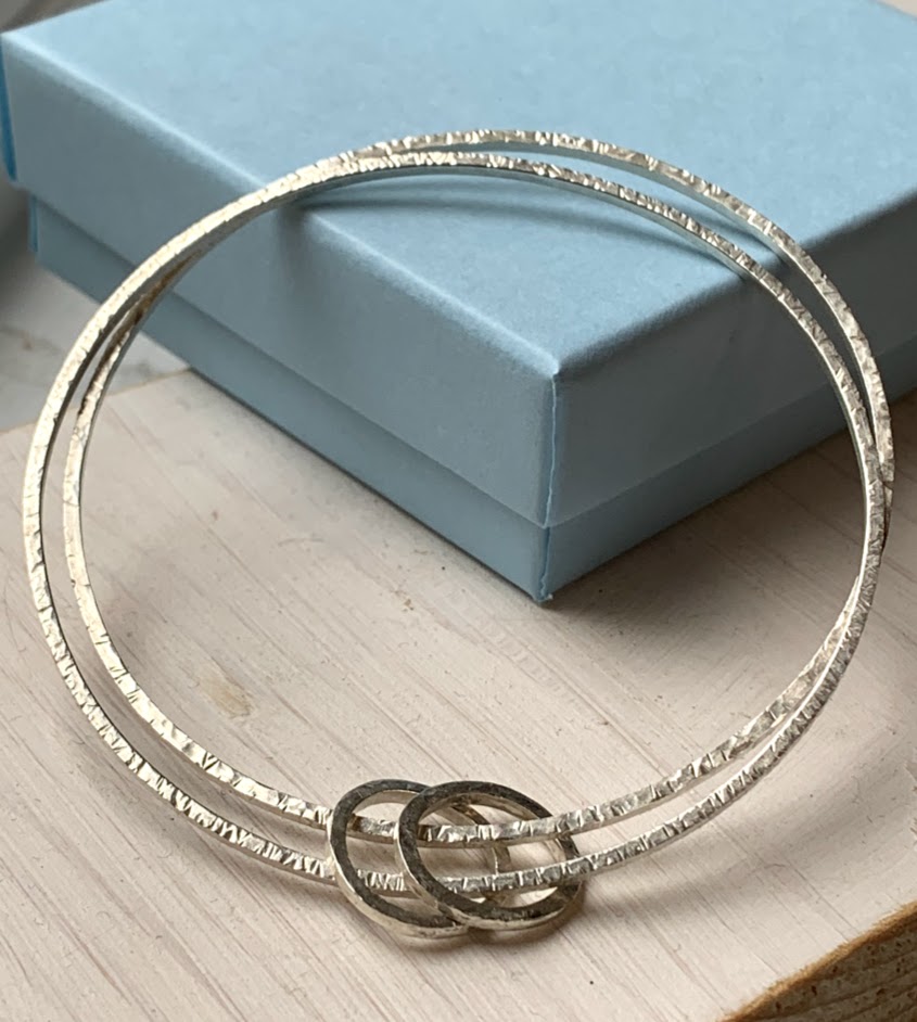 Sterling Silver Linked Textured Double Bangle - Image 4