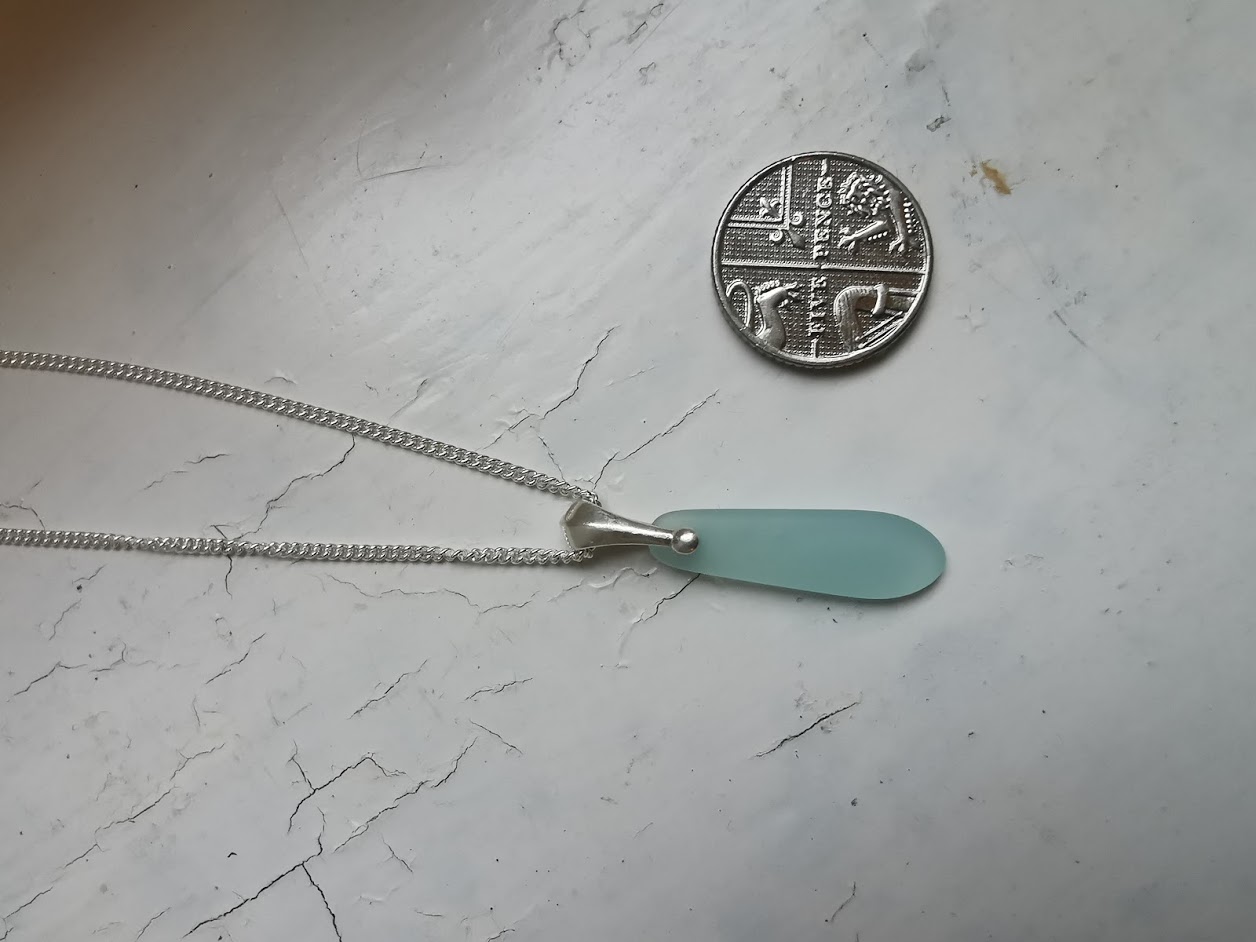Delicate Cultured Seaglass Pendant Necklace - Image 4