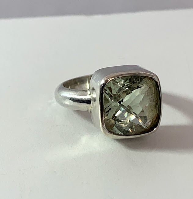 Sterling Silver & Green Quartz Statement Ring - Image 3